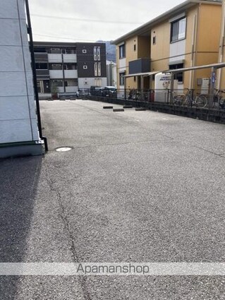 エトワール宮浦[1K/23.18m2]の駐車場