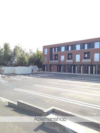 サニーヒル仙台南Ⅱ[1LDK/52.99m2]の駐車場