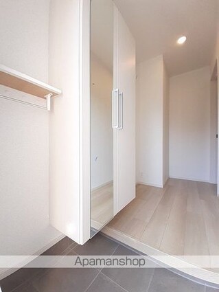 メゾン　ド　コルヌイエ　Ⅳ[1LDK/50.05m2]の玄関