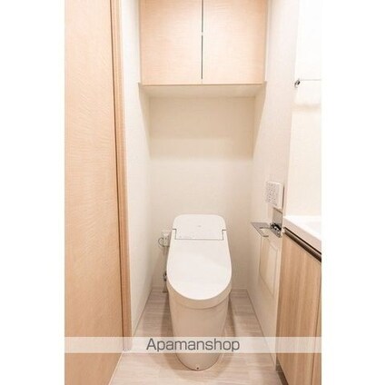 コンフォリア・リヴ板橋[1DK/25.3m2]のトイレ