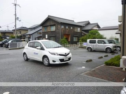 サニースクエア[3DK/54m2]の駐車場2