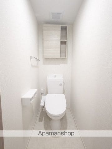 MK Wing BLDIの内装写真