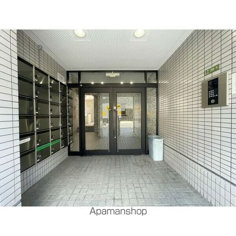 Jクレスト関目の玄関写真