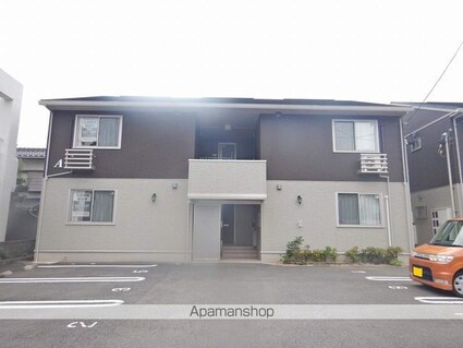 ホワイト　バード　Ⅱ　Ａ棟[1LDK/43.74m2]の外観2