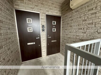 ＲＥＡＬＬⅡ[1LDK/49.8m2]のエントランス2