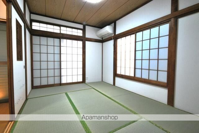 東1丁目貸家の内装写真