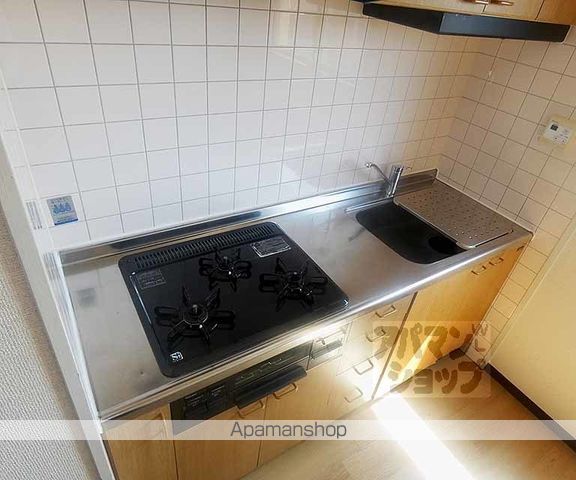パインフィールド二条城の内装写真