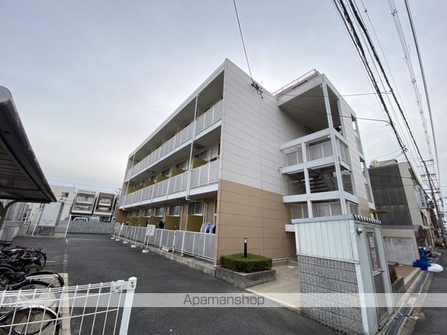 レオパレスHOMES’Uの外観写真