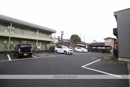 レオパレスフォーチュン２１[1K/26.08m2]の駐車場2