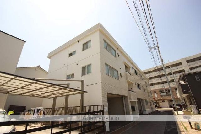 本町マンションの外観写真