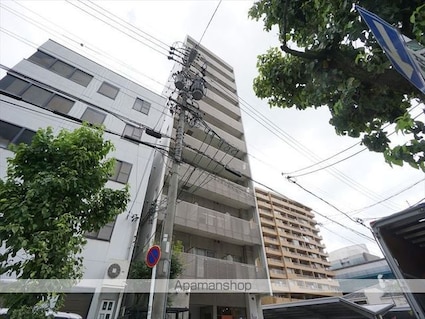 ラ・ルーシュ泉[1K/24.92m2]の外観1