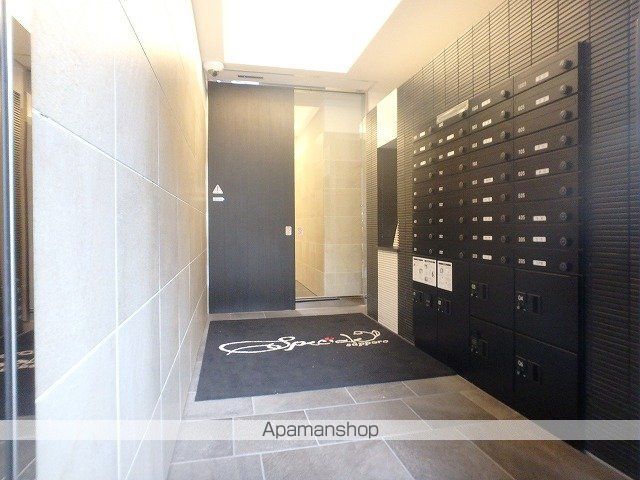 スペチアーレ札幌の玄関写真