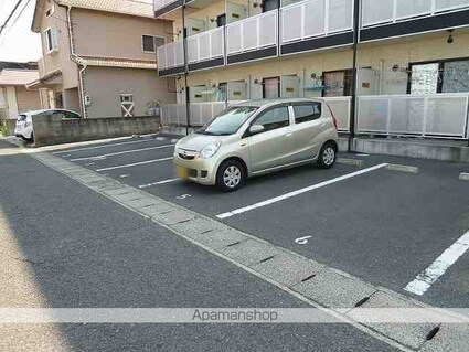 レオパレスゆう[1K/19.87m2]の駐車場
