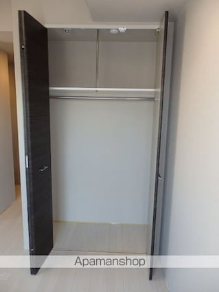 ＺＯＯＭ東新宿[1R/25.57m2]の収納