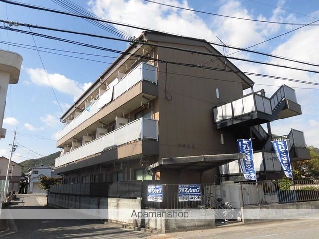 和歌山市平井のマンションの外観1