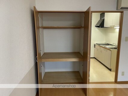 ＡＲＴＳ本庄[1K/30.34m2]の収納