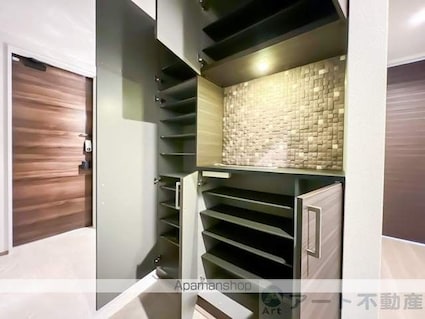 Ｋａｎｏｎ岩崎[2LDK/72.53m2]の内装2