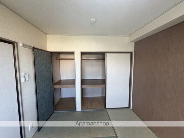 グレイスコート峰塚 B棟の内装写真