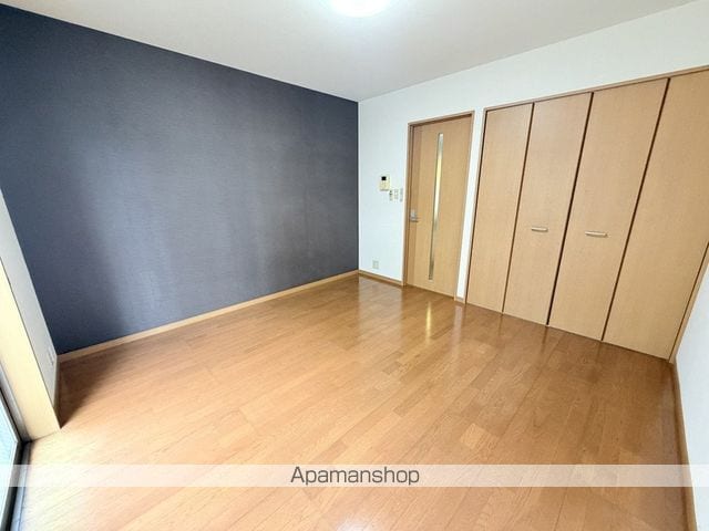沼津市 3階建 築20年の内装写真