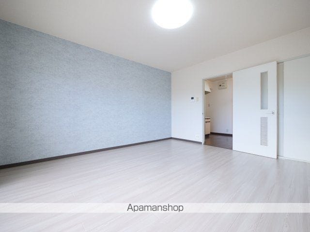 アクセスワケIIの内装写真