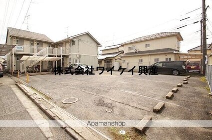 岡山県倉敷市田ノ上[1K/19.87m2]の駐車場2