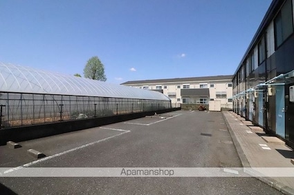 レオパレスＴ＆Ｓ[2DK/40.95m2]の駐車場