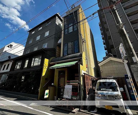 地下鉄烏丸線 烏丸御池駅 徒歩3分 4階建 築30年の外観写真