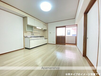 ファミーユ黒葉Ⅱ[3LDK/71m2]の内装1