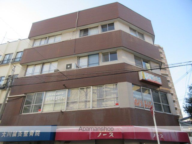 三進ビルの外観写真