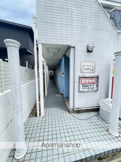 ローズコート和歌山[1K/16.99m2]のエントランス2