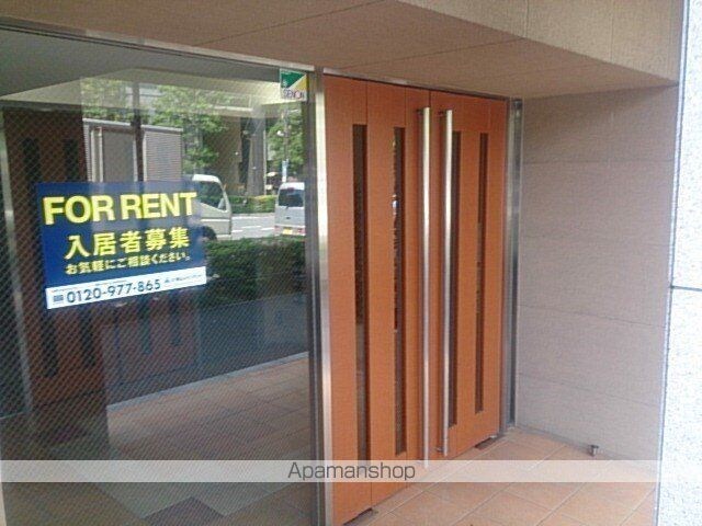 メインステージ市ヶ谷曙橋[1K/23.4m2]のエントランス1