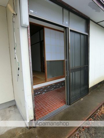 大坪貸家西側の内装写真
