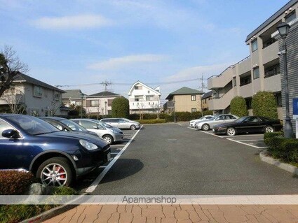 レジディア吉祥寺[2DK/45.05m2]の駐車場