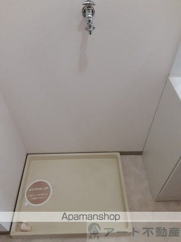 ハイカムール 南 B棟の内装写真