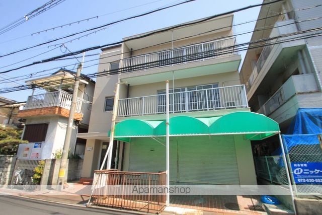 マンション本多の外観写真