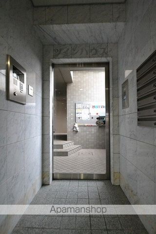 ツインハウス松中の玄関写真