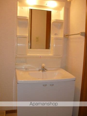 能代市 2階建 築27年の内装写真