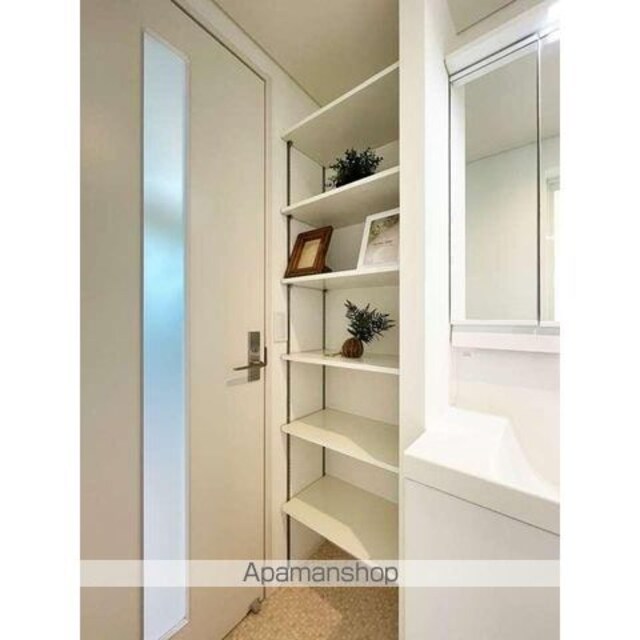 グランエッグス千歳烏山Ｎ[1R/33.08m2]の玄関