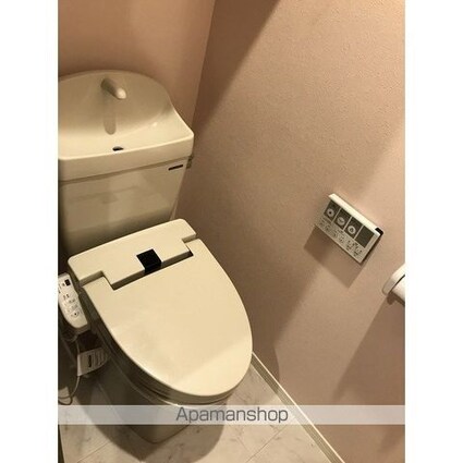 ウェルスクエアイズム三軒茶屋[1LDK/40.82m2]のトイレ