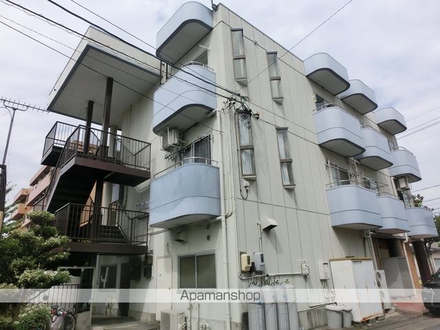 フローラ植田の外観写真