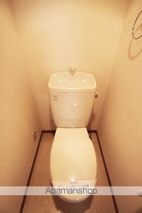 ヴェルト新宿落合[1K/20.2m2]のトイレ