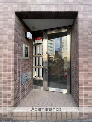 東京都新宿区片町[1DK/33.3m2]のエントランス