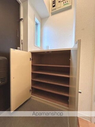 西葛西田中ビル[3LDK/66.3m2]の収納3