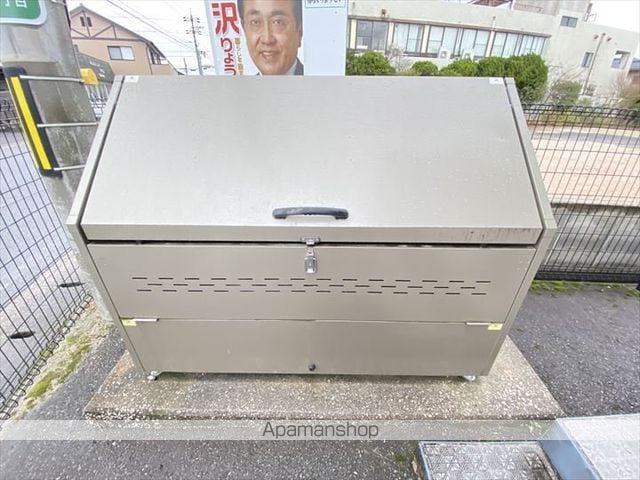 クリスタルのその他写真