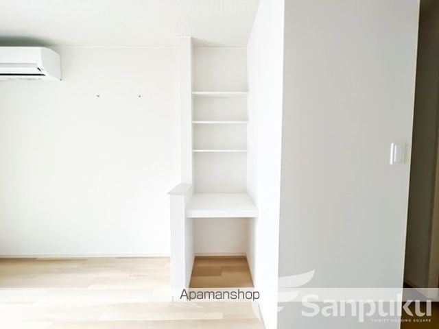 エトワール プレジーの内装写真
