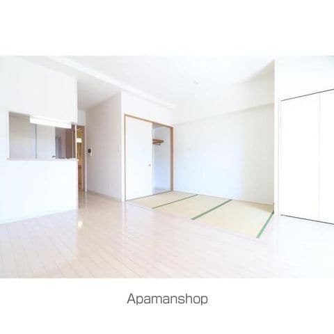 ロハス江坂の内装写真