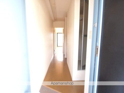 レオパレスヴィレッジ[2DK/49.68m2]の玄関