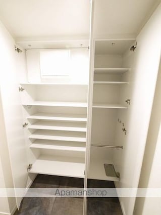 ラ・ペルラ柿の木坂[1LDK/43.22m2]の玄関