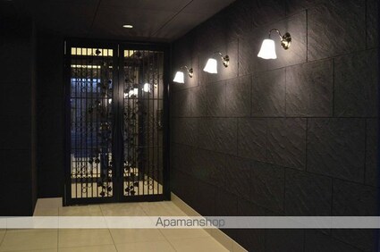 Ｍ・Ｍレジデンス（旧ＭｉＣＬＡ　ＭＡＫＡＮＡ）[1K/42.08m2]の外観3