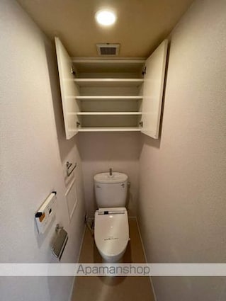 東京都中野区中野５丁目[1LDK/38.46m2]のトイレ